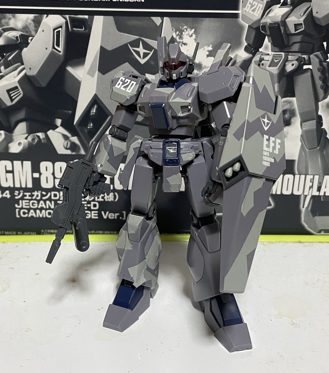 HGプレバン限定ジェガンD型(迷彩仕様)です。迷彩ということで、やはり