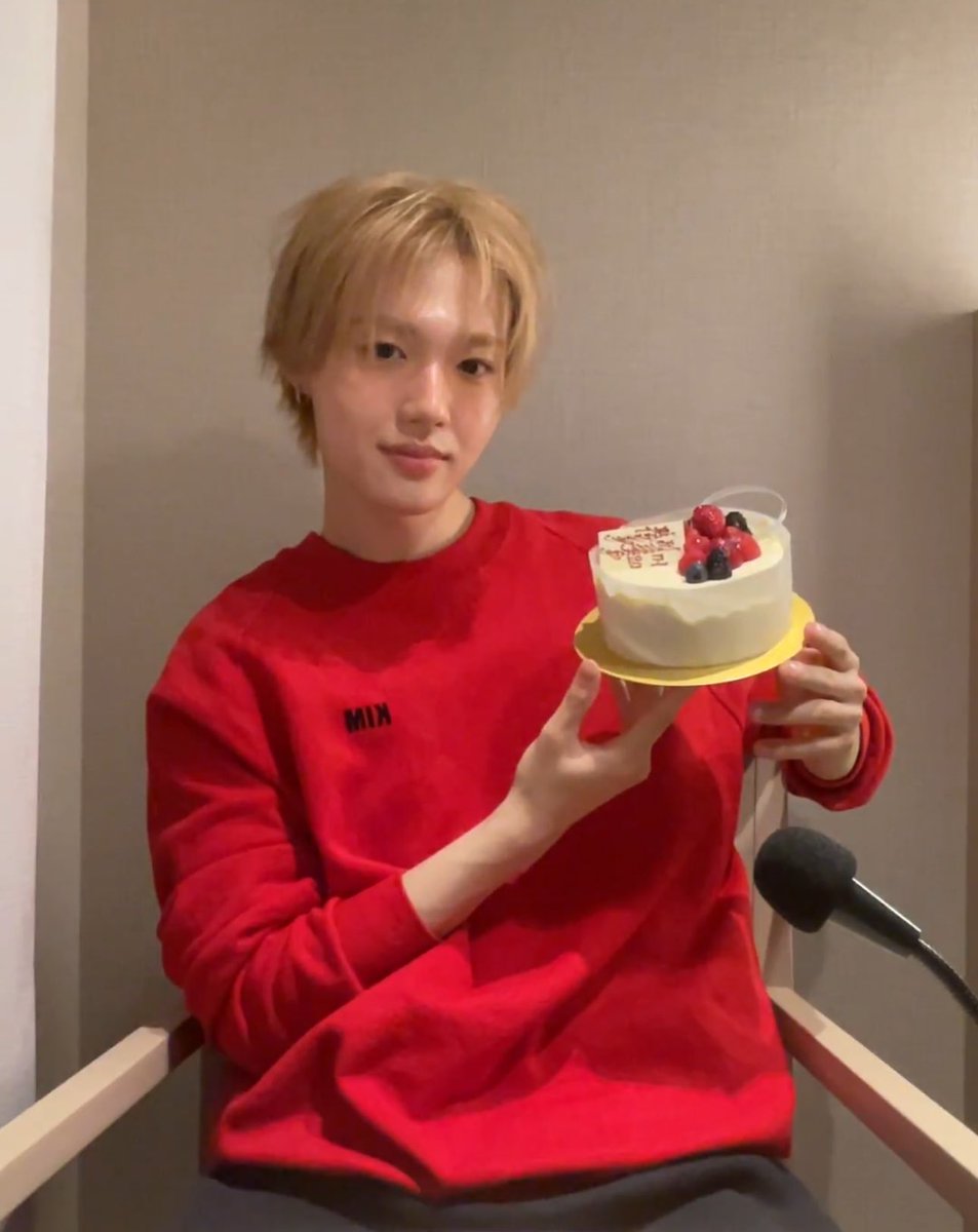 🎂🐰 

Da22ling Years with Doyoung
#DoyoungOur1204Miracle 
#나에겐_너하나야_도영_생축 
#きらめく冬の星はドヨンちゃん 
<a href="/treasuremembers/">TREASURE</a>