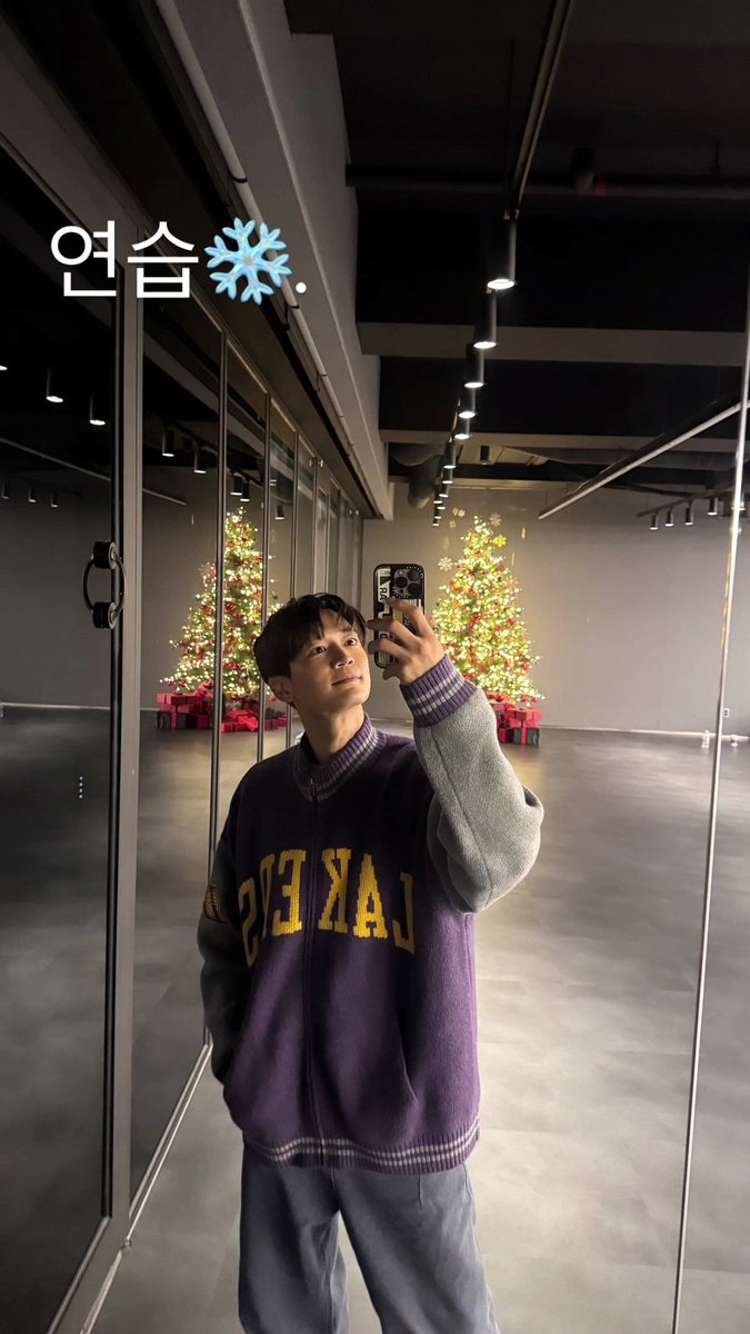 251204  Minho ins update 
❄️
#샤이니 #SHINee #Minho #민호