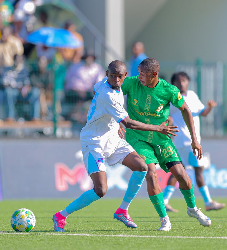 YoungAfricansSC's tweet photo. 87’| #NBCPremierLeague

Young Africans SC 2🆚0 Fountain Gate FC

#TimuYaWananchi
#DaimaMbeleNyumaMwiko https://t.co/DE4TAmlnNl