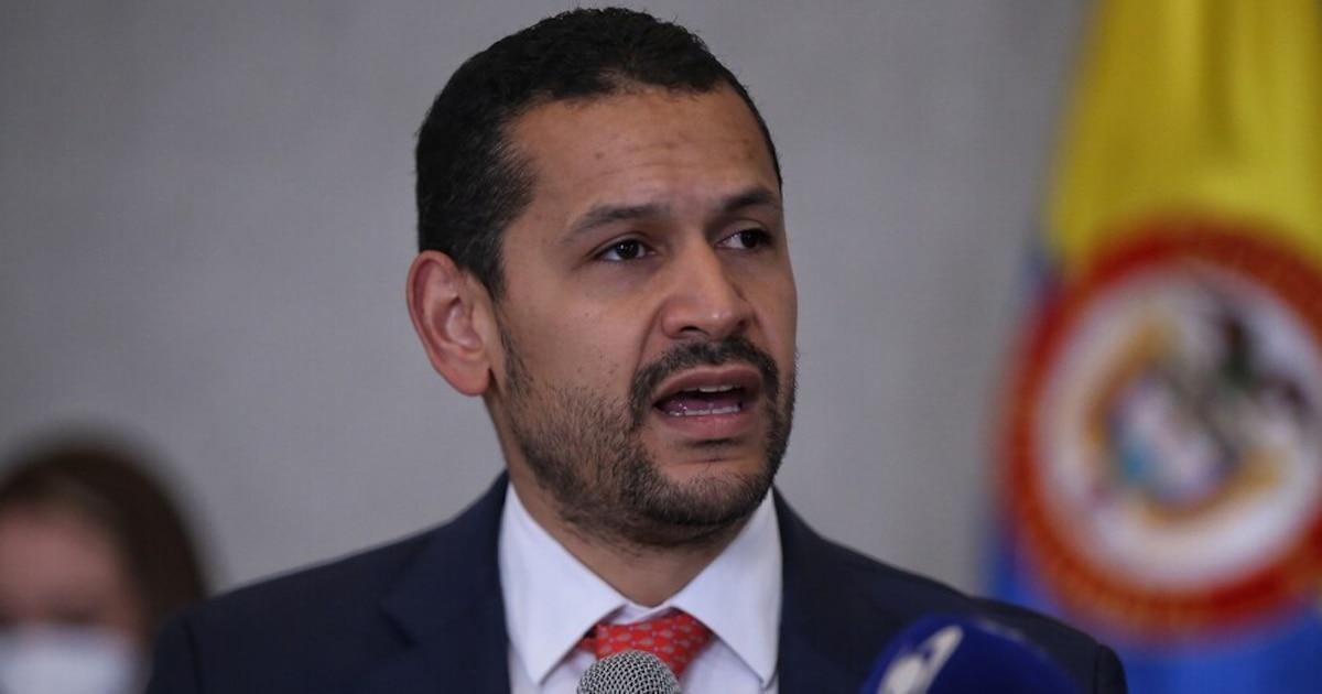 El precandidato Daniel Palacios propuso hacer “la lista Olmedo” para quienes hayan sido condenados por corrupción “sea sacado del sistema financiero” infobae.com/colombia/2025/…