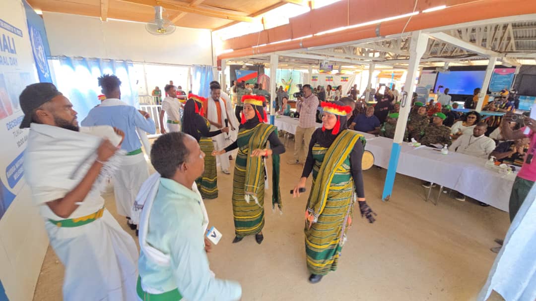 sws_mros's tweet photo. Today we were invited to participate in the Somali Cultural Day event. Various cultural traditions were showcased, including traditional foods and cultural dances from different countries such as #Uganda 🇺🇬, #Ghana 🇬🇭, #Somalia 🇸🇴, and #Ethiopia 🇪🇹." https://t.co/OsQ27LDYyF