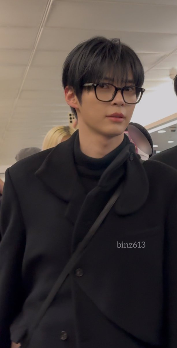 041225
ICN✈️TPE
😳😳😳
#hanbin #SUNGHANBIN #성한빈 
#ZEROBASEONE #ZB1 ＃成韓彬
#제로베이스원