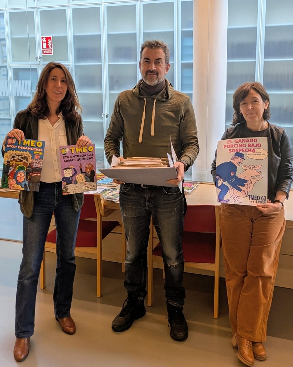 SANCHOELSABIO's tweet photo. El archivo del mítico TMEO, @eltmeo, se preservará en la Fundación Sancho el Sabio. Más de 2.000 documentos ya inventariados que narran la historia social y el humor gráfico de Euskadi. 

📷Cristina Gareta, Iñaki Larrimbe "Larri" y Begoña Iriondo https://t.co/c3Fs08C2Hk
