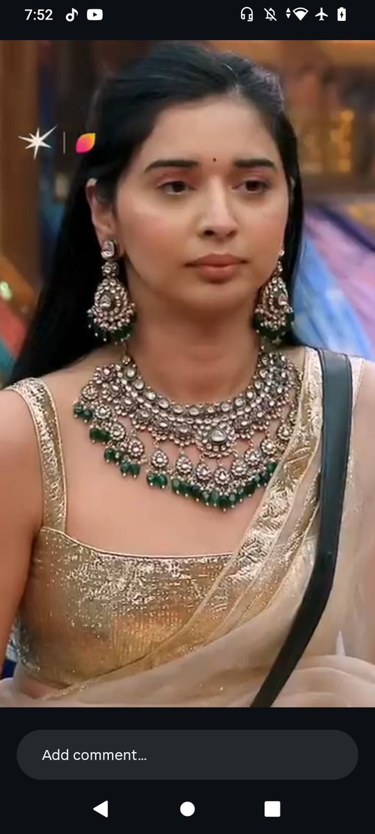 Kainnat277850's tweet photo. Best saree ever 
🌟❤️‍🔥 
VIJAYI BHAVA TANYA MITTAL
She's looking drap dead gorgeous https://t.co/muwXGQUveW