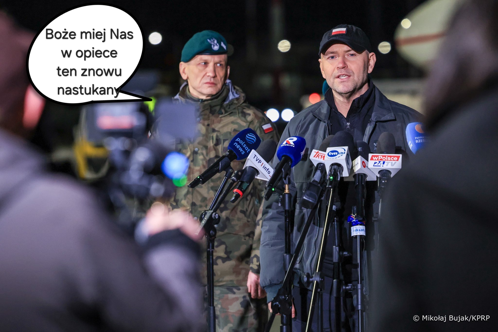 G7VTQeEWAAAy6KS?format=jpg&name=large