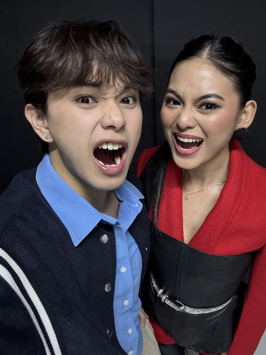 VivaOnePH's tweet photo. Nagbabalik na ang dalawang kyoties na ito!! Aaack!  

eatmore2behappy's Ang
Mutya ng Section E: Book 2 - The Dark Side, streaming only on #VivaOne!

#ANNSEBook2TheDarkSidePilotEpisode 
#AMNSEWelcomeBackToSectionE #AMNSEBook2 #AMNSE #EthanDavid #RafaVictorino  #BidaKaDito https://t.co/wWpLMnt2cv