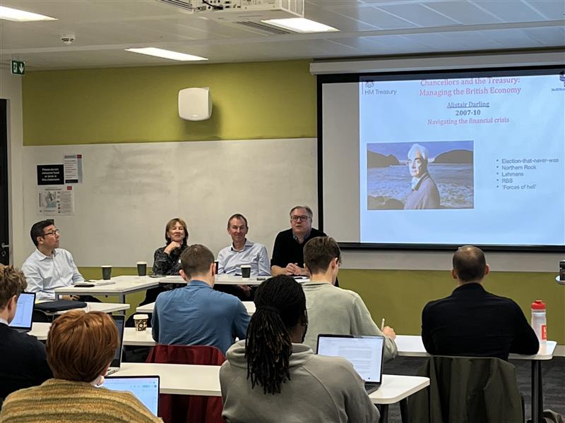 chetunp's tweet image. Financial crisis week in 'Chancellors and the Treasury' @thestrandgroup MA Govt Studies module - fmr Treasury perm sec Sir Tom Scholar, ex SPAD to Alistair Darling, Catherine MacLeod @edballs @Mario_Pisani offered unique insights into how British govt managed a global crisis