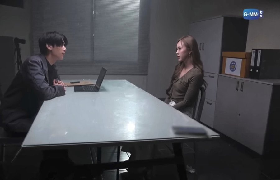 ชั้นไม่กลัวนะ ตำรวจเหมียวขนาดนี้

GET TO KNOW CHERREEN
#DareYouToDeathSpecial