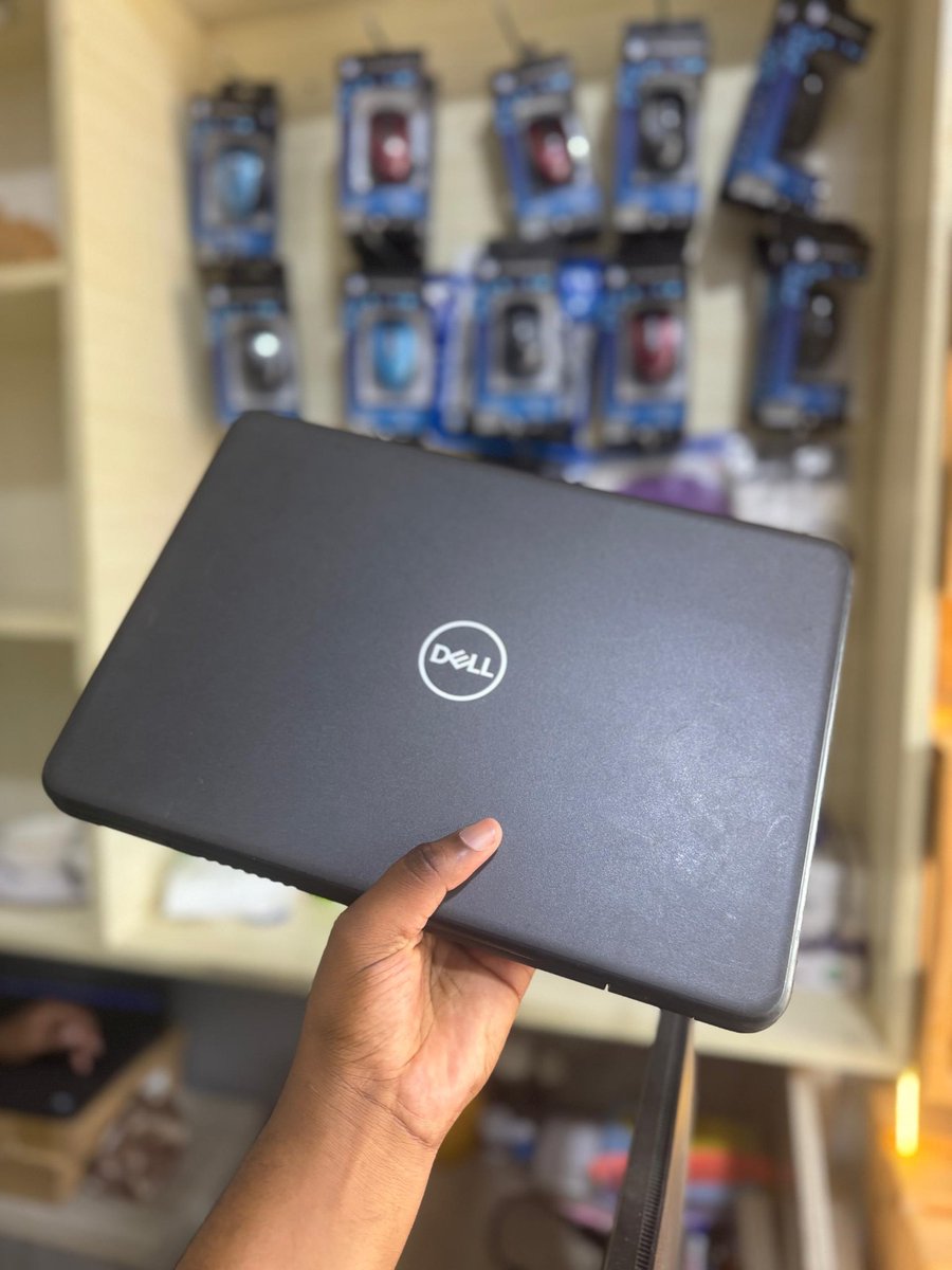 Hans_store1's tweet photo. KINDLY REPOST 

✨Dell latitude 3300
✨Ram 8gb 
✨ Storage256gb 
✨Intel Corei3 
✨7th generation 

Offered 450000/=

📍 MAGOMENI KANISANI Dar es salaam 
📍Kaluta street, Mwanza

Call/Whatsapp   https://t.co/U2KjNPD008 https://t.co/SdQKm84JPP