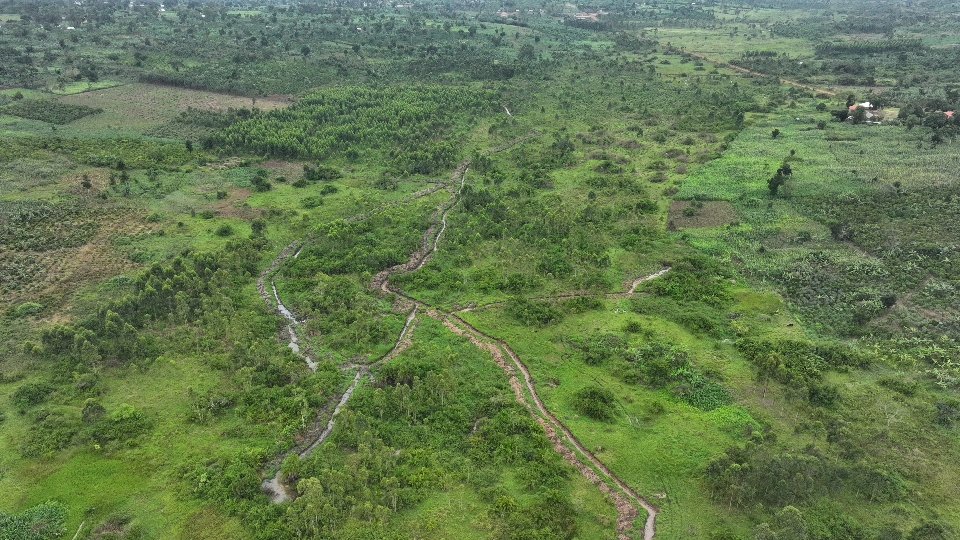 Land Investors, Here’s Your Opportunity!
56 acres in prime Kabulasoke with utilities, great access, and a clean title — all at 15M per acre.
Perfect for farming, projects, or long-term investment.

📩 DM to schedule a viewing.
0709 220000 

#landforsale