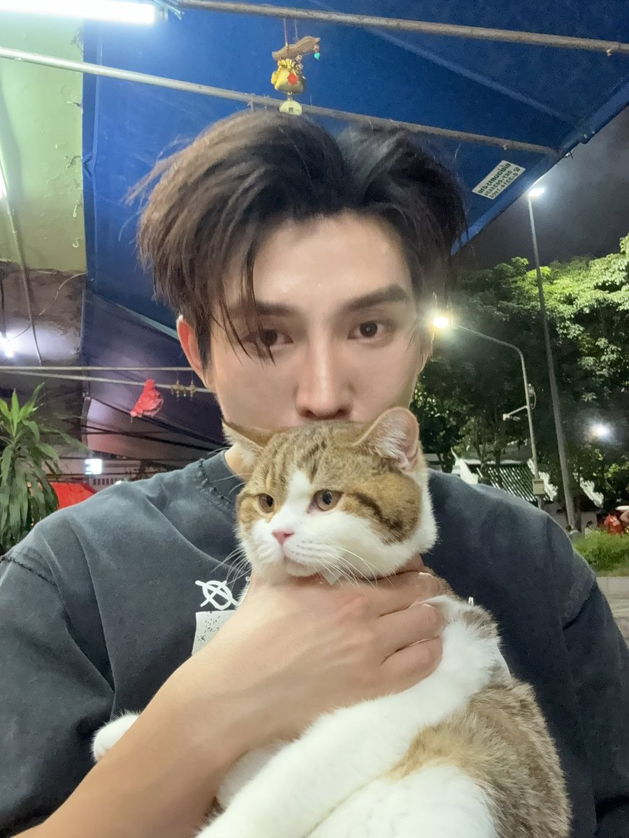 basvpr_'s tweet image. ขอบคุณที่วันนี้มาหา ( บั๊บ ) กันนะจ้ะะ กลับบ้านดีๆ  กินข้าวด้วยย 🥰 #remembas