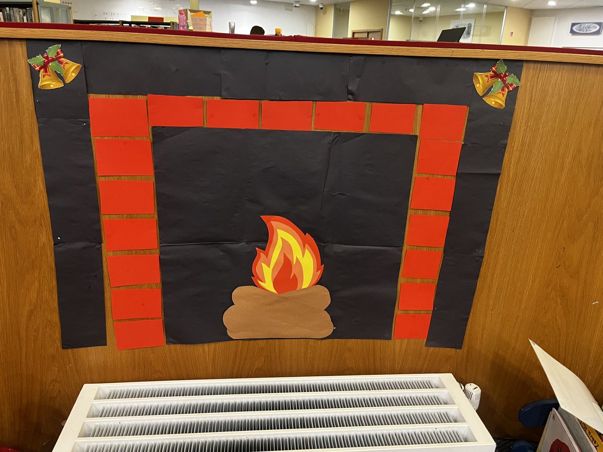 MidLibraries's tweet image. It’s beginning to look a lot like Christmas at #Penicuik Library! 🎄

They’re counting down with a festive book advent calendar and a cosy fireplace for colouring and hanging stockings.

Have you visited yet? 🎅

#Midlothian