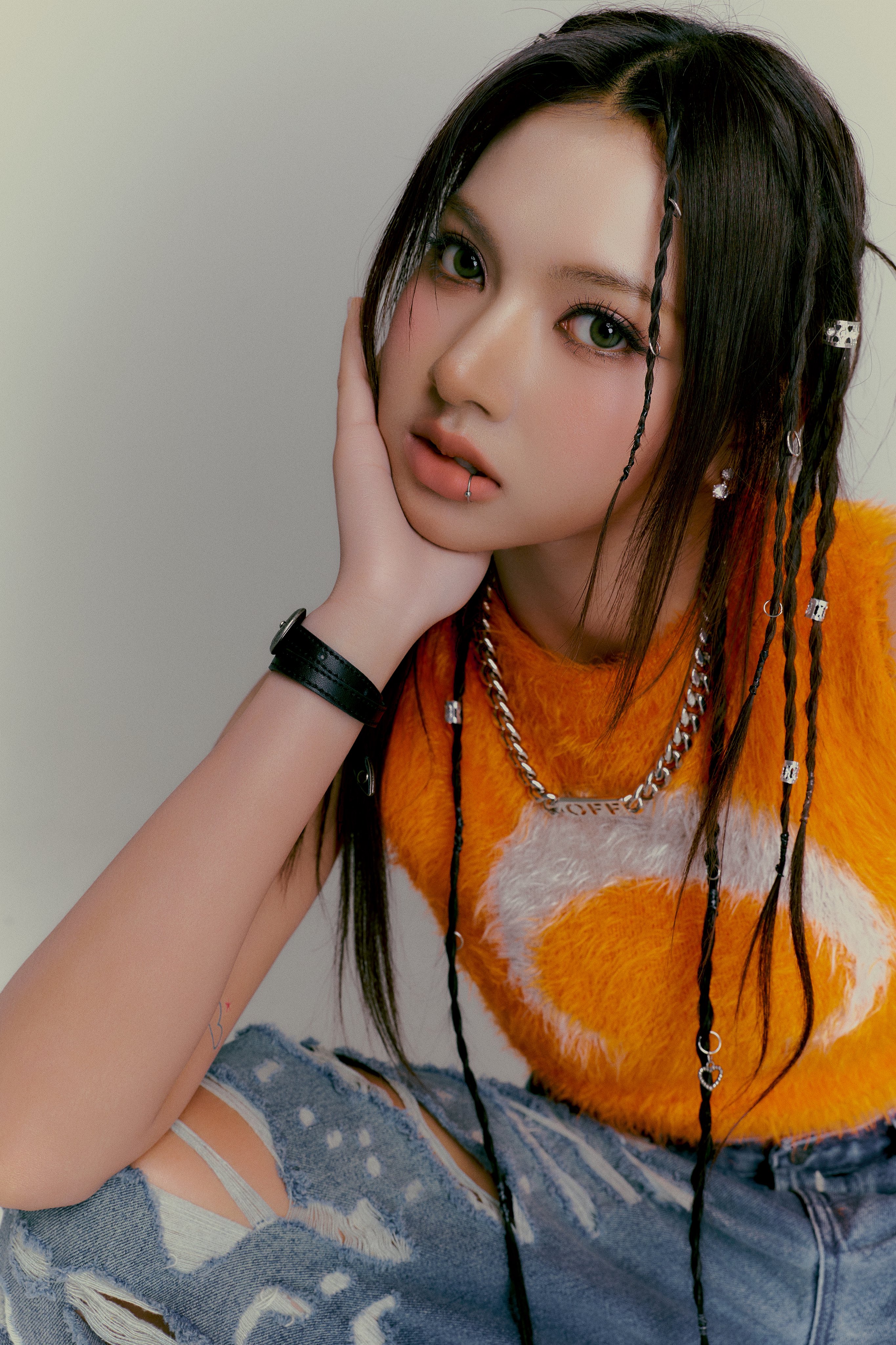 G7VVKVsbEAEcR6p?format=jpg&name=4096x4096