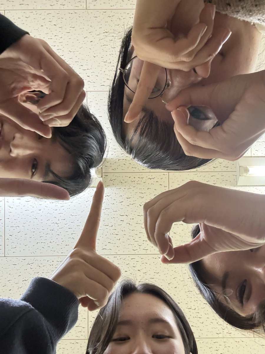 【定期演奏会まであと10日】⛄️

最近急に寒くなってきましたね😢
皆さんいかがお過ごしでしょうか、！
暖かい布団から出られずに朝の時間に余裕がなくなっていませんか、、、？😅
(私はなってます！)
当日は来てくださった皆様に暖かい気持ちになって頂けるような演奏をお届けします☺️