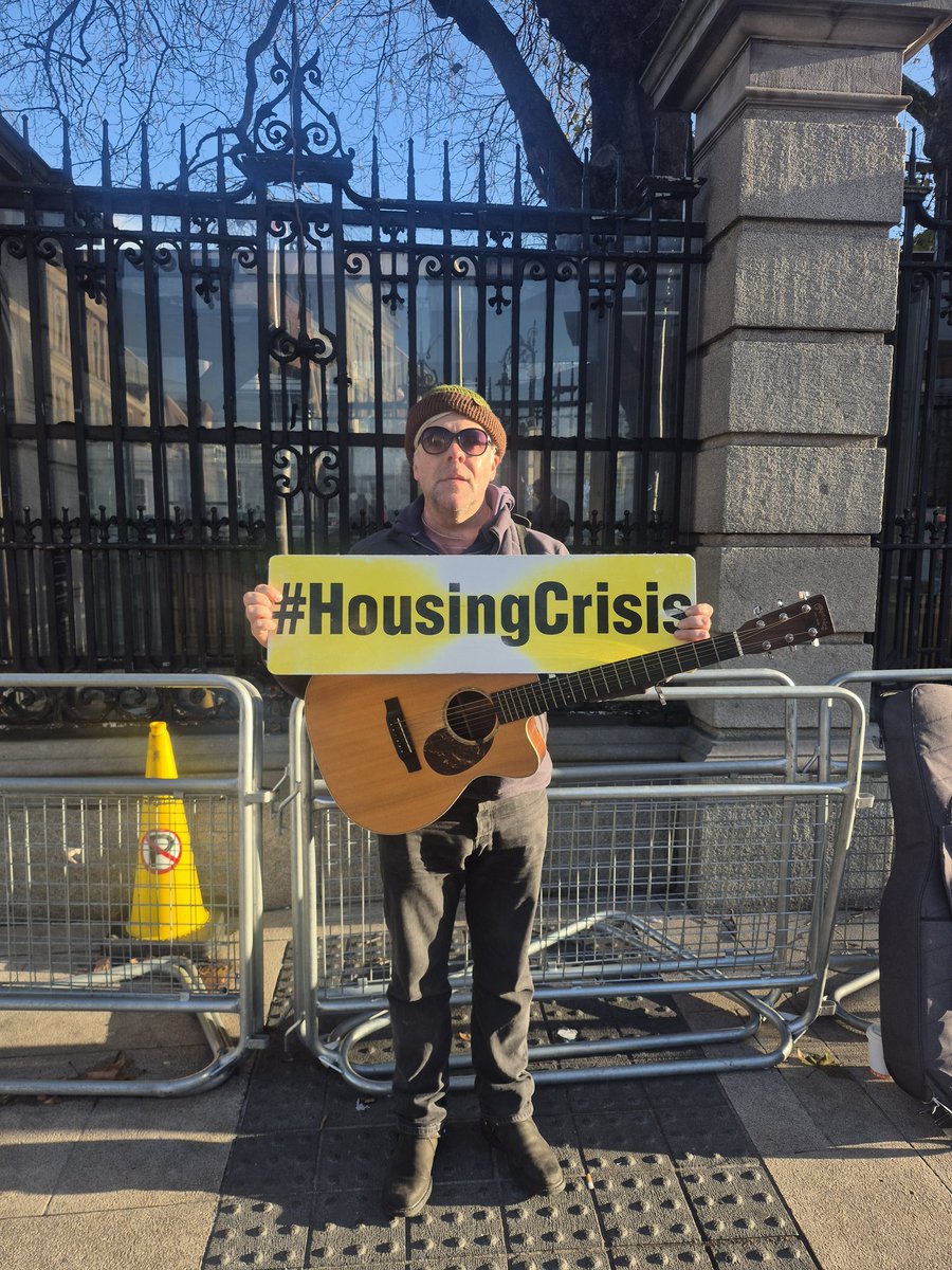 Week 185 outside the Dáil today. 

We should not accept the housing crisis as part of life. 

We should not have our one and only life consumed with worry over housing insecurity. 

Everyone Should Have A Home