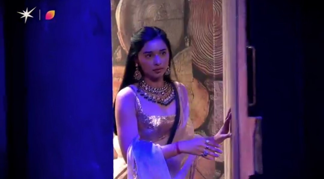 debadyita9123's tweet photo. Tanya bohoti pretty lagrahi hain...the saree 👌🏻❤️‍🔥🔥
And stay strong tanya
Moreee power to u 🫶🏻🫂

VIJAYI BHAVA TANYA MITTAL 

#TanyaMittal𓃵 #TanyaMittal #BiggBoss19 https://t.co/xcaj17TrJb