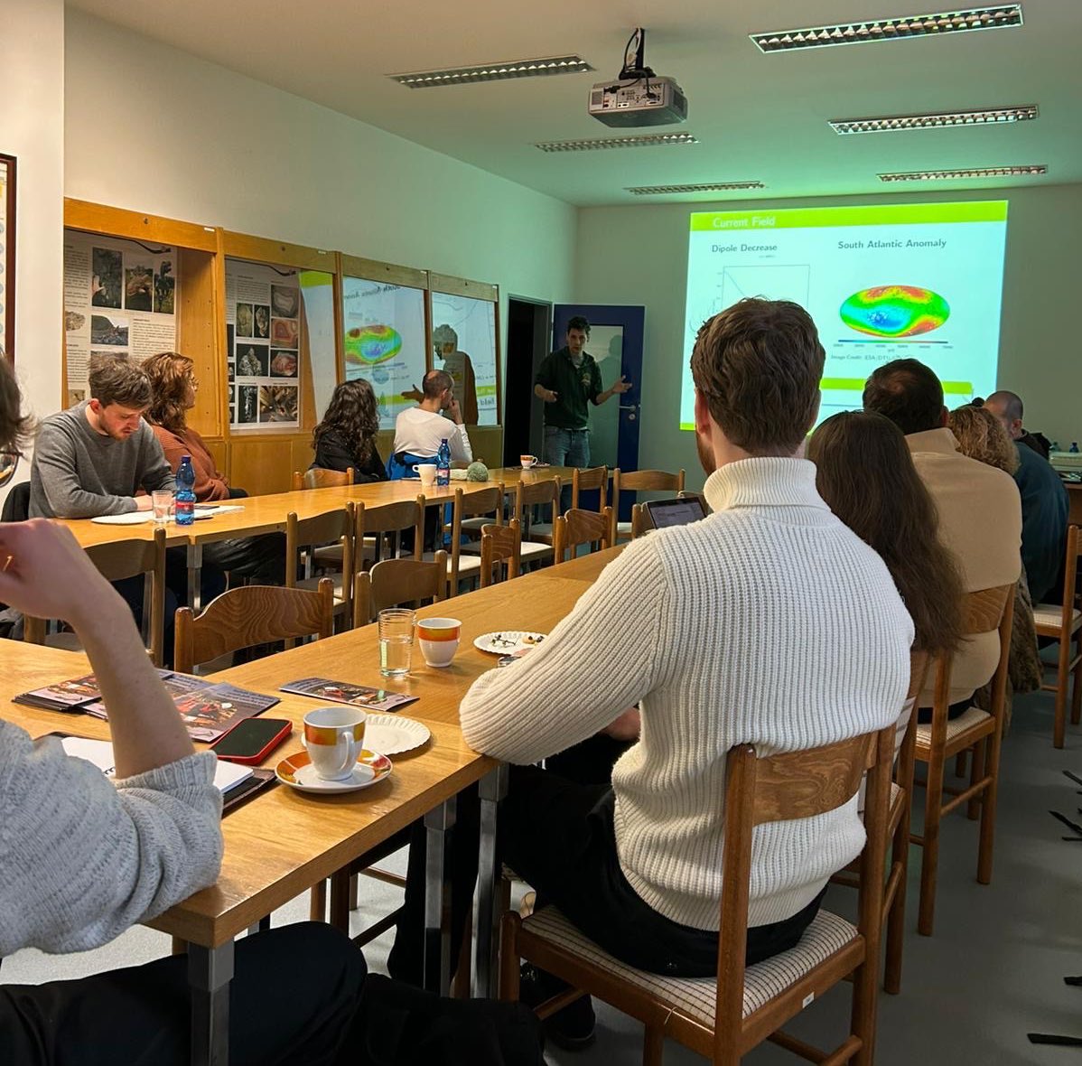 Dept. of Paleomagnetism, Czech Acad Sci, Inst Geol tweet media