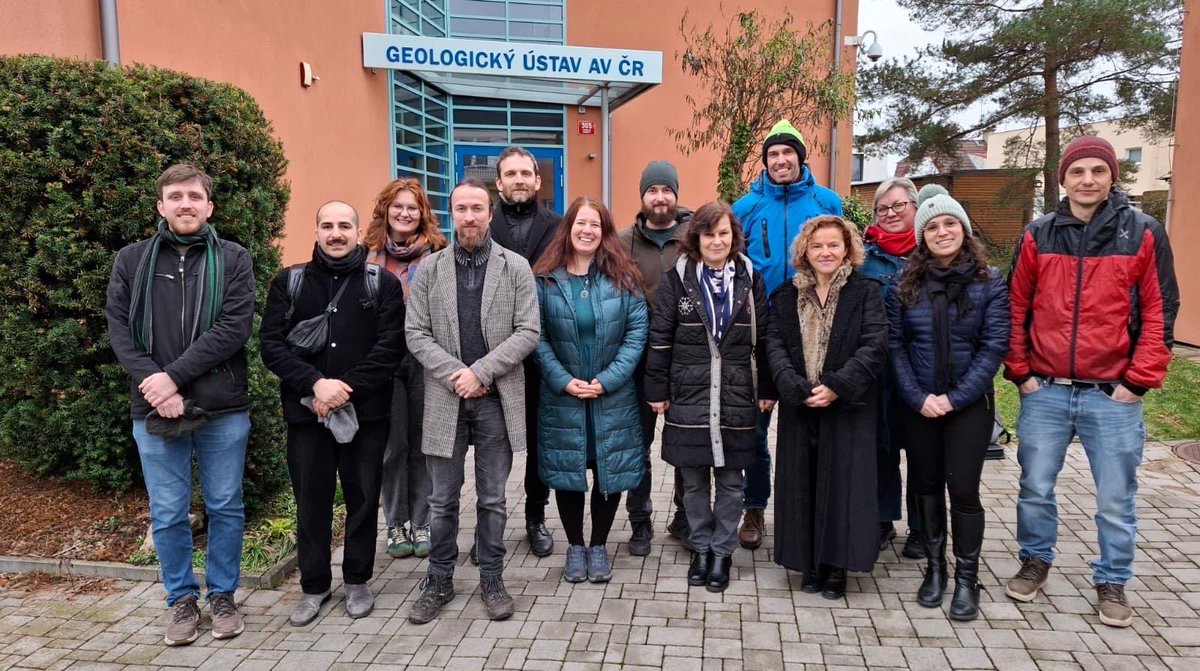 Dept. of Paleomagnetism, Czech Acad Sci, Inst Geol tweet media