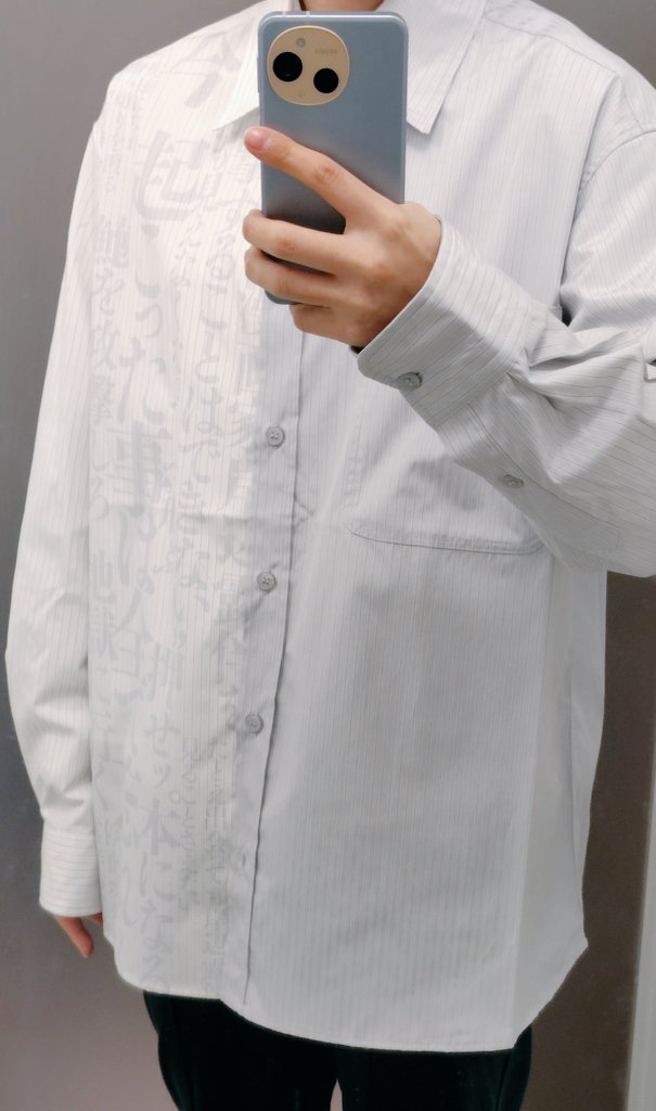 ジョジョマガのアシンメトリーシャツ（露伴＆暗殺チーム）届いていた