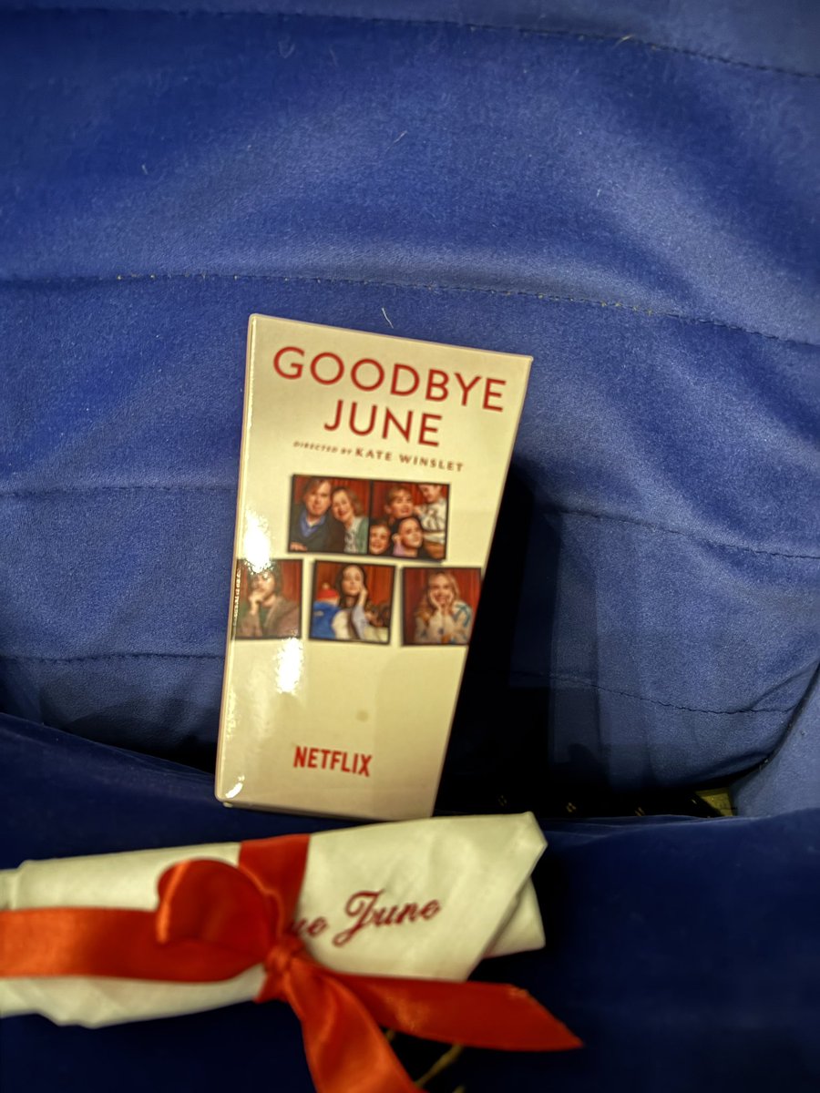 ttaadults's tweet image. Nancy Hannan at the world Premiere of “GOODBYE JUNE”. A new film directed by Kate Winslet and out on #Netflix this month. #tta #NancyHannan