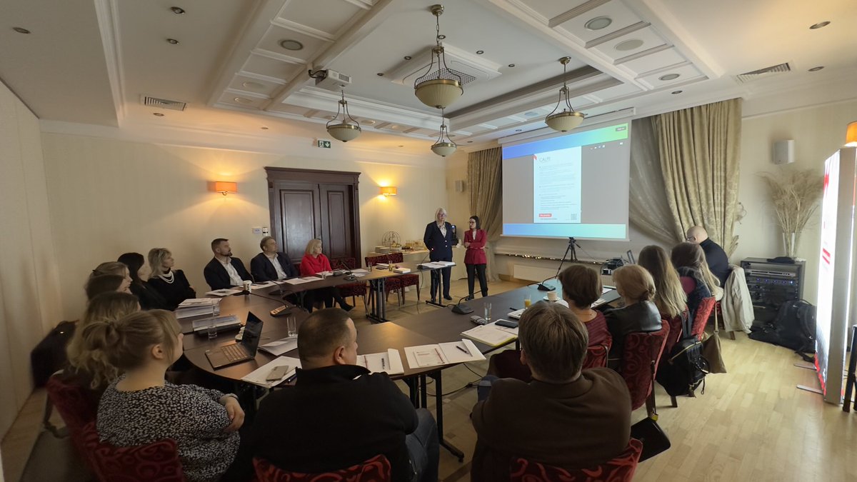 Dziś drugi dzień naszego szkolenia w Białymstoku 👍

Jest potencjał do rozwoju związku regionalnego ⁦<a href="/Federacja_PL/">FPP</a>⁩ 💪

I szerzenia wiedzy nt. dialogu społecznego i procesu legislacyjnego. 

#FE