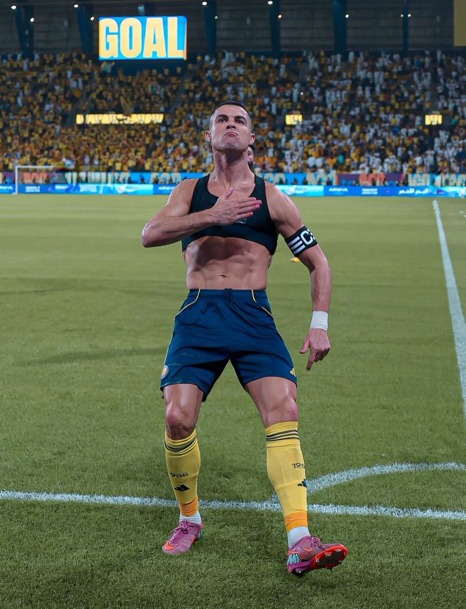 🚨🗳️ VOTE NOW: Cristiano Ronaldo for the Best Middle East Player of 2025. 

vote.globesoccer.com/vote/best-me-p…