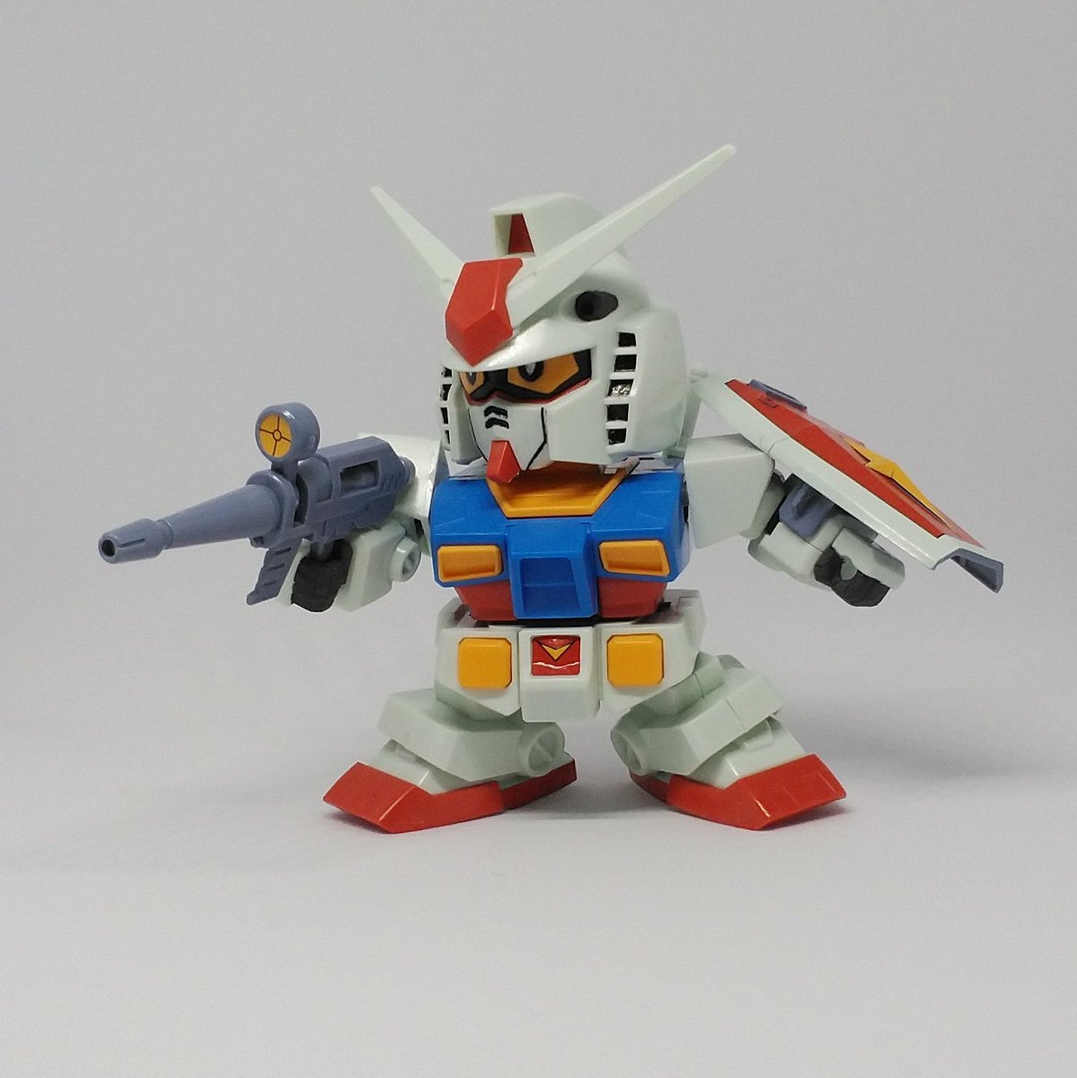 #お前らのSDガンダムを掲げよ
やっぱこれだな