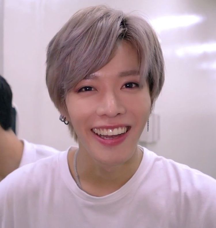 takoyuuta's tweet photo. he doesn’t just how sparkly he eyes can get https://t.co/pzKEL1x71U