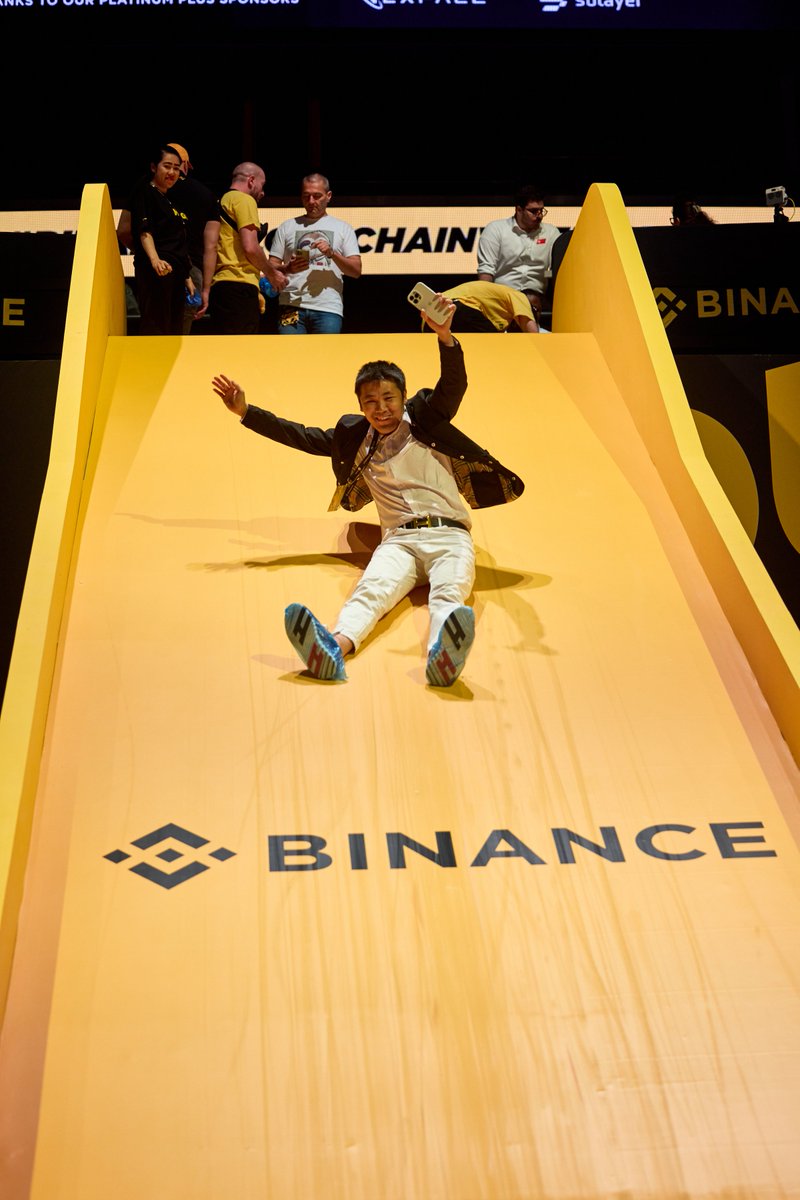 Binance tweet media