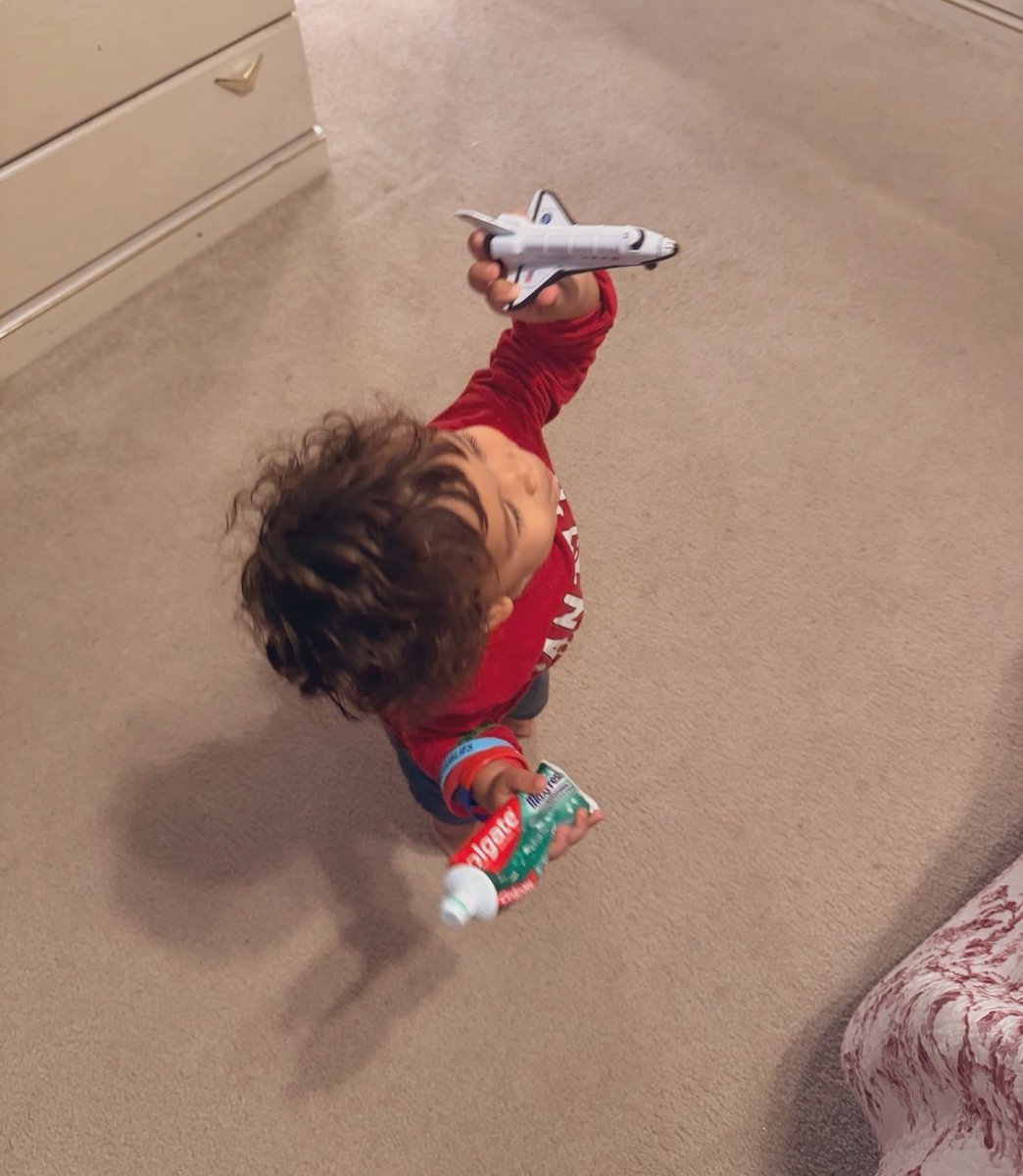 RCMaxw3ll's tweet image. My son is all about the souvenirs from the Pentagon gift shop.