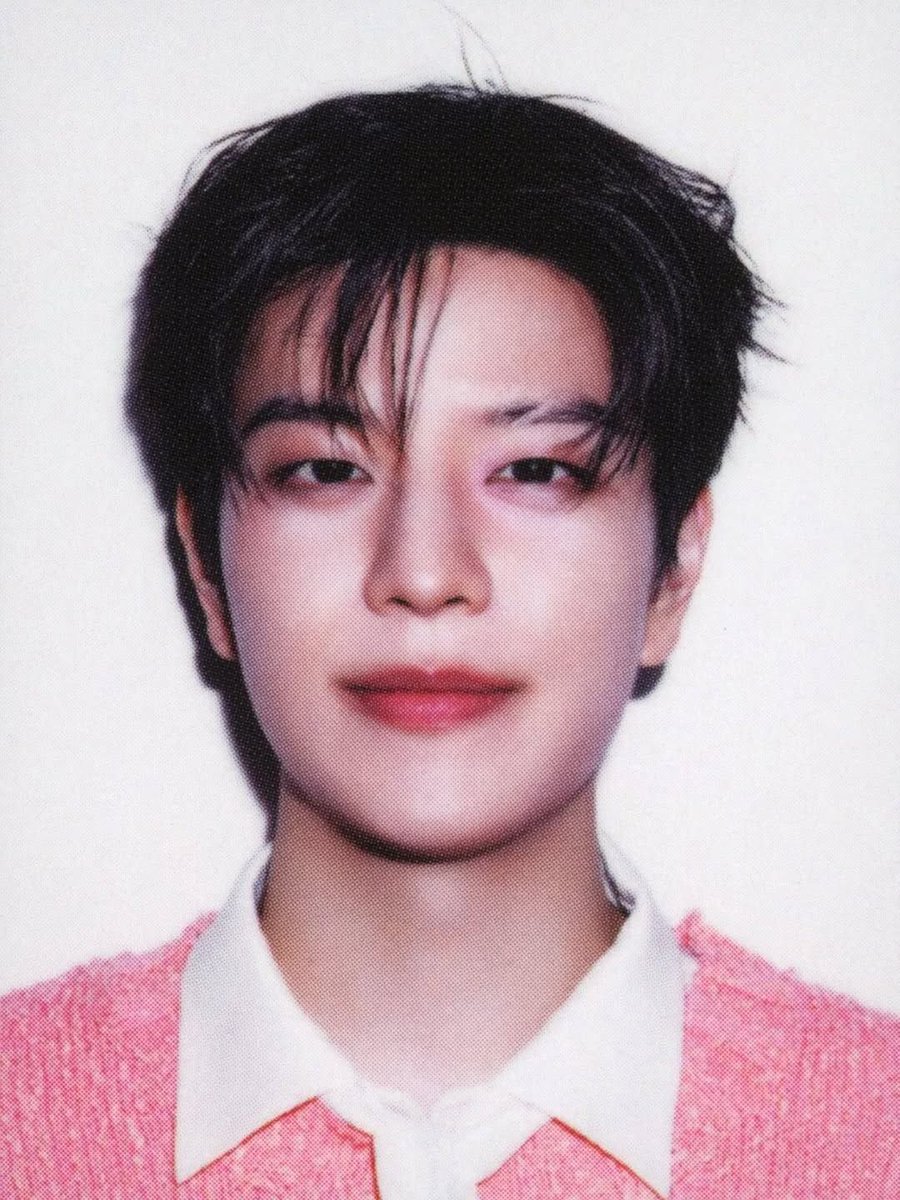 pineapplecb's tweet image. he is so beautiful