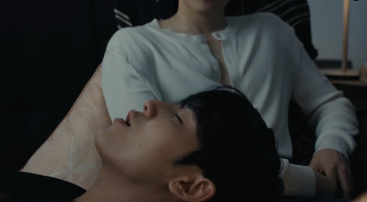 meaniemaries's tweet image. monitor wallpaper w ganti jadi ini y trs coworker cowo samping w nanya "busehhh itu cewe?"
w : "ngga cowo sama cowolah"
doi: "loh ko itu ada boobiesnya?" sambil nunjuk pake penggaris

W CUMA NGAKAK TRS LANGSUNG NUTUPIN SAMBIL TEREAK "HEH PUNYA DEDE W JGN LIAT2 SEMBARANG LO YA"