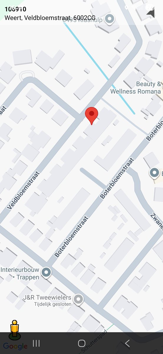 Ambulance in actie met prioriteit 1 in Weert