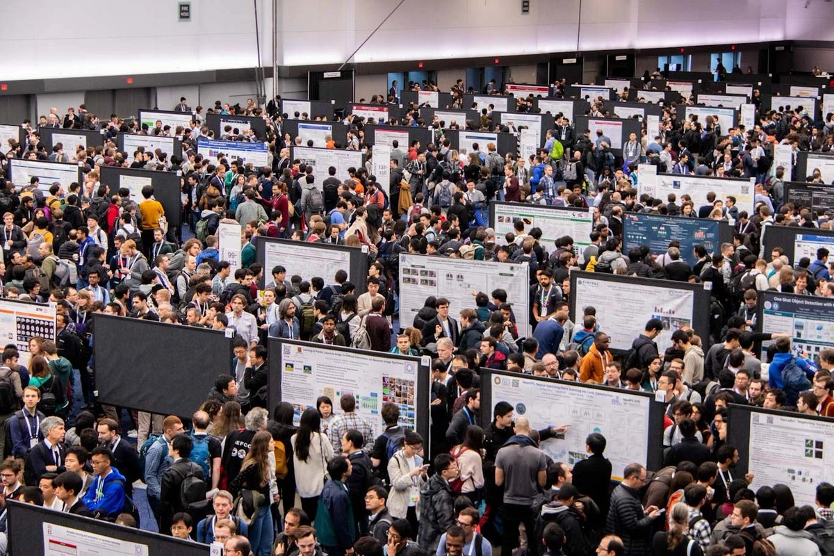 想知道如何正确地参加机器学习会议吗?
在 NeurIPS 2025(预计将有 3 万名与会者!)召开之前,这里有十条专业建议:
1. 您的主要目标:
(i)结识人
(二)重燃对工作的热情
(三)学习事物
按这个顺序。
2. 列出你