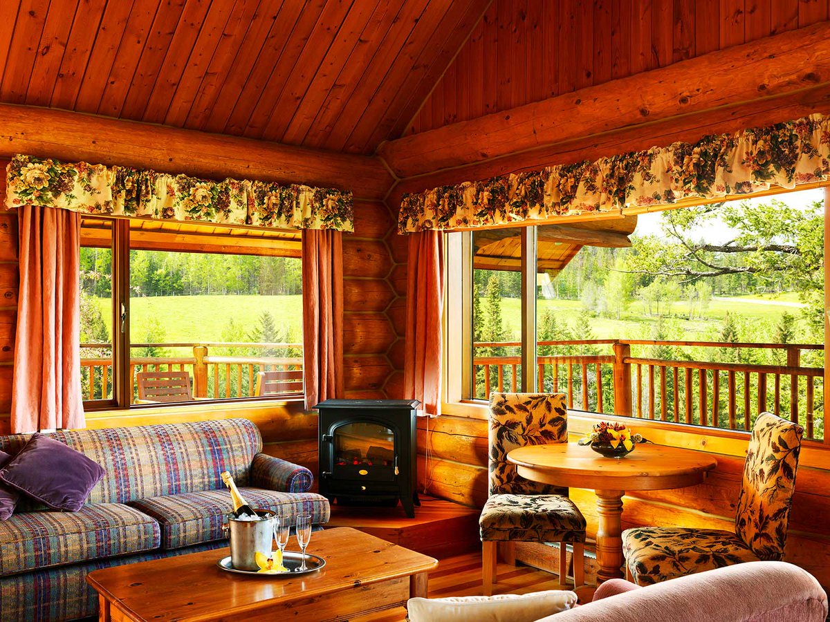 EVranch's tweet image. Log Studio
AKA – the Honeymoon Cabin is perfect for a romantic escape or a couples spa getaway to reconnect and nourish body and soul. Enjoy fantastic views of the valley and mountains beyond while you relax on your private deck secluded from the world.