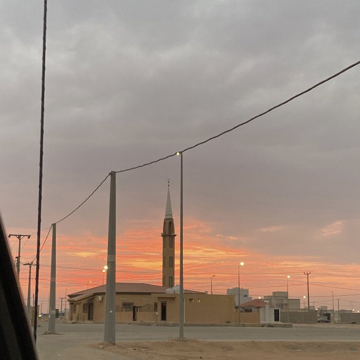 غروب الشمس منظر ممتُع لتأمل 🌆🧡.