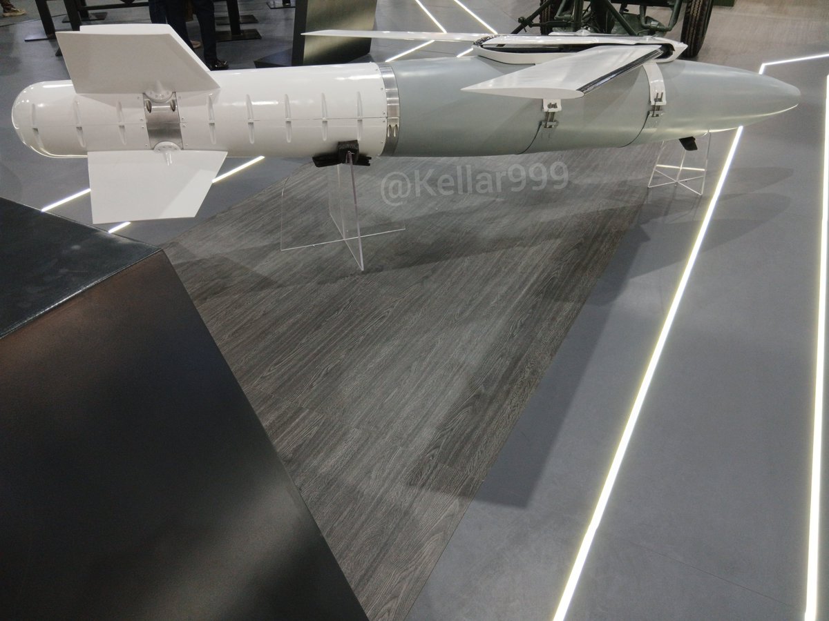 Kellar999's tweet photo. 🇪🇬 The GK‑100 PGM, developed by Amstone, is a precision‑guidance kit that upgrades Egypt’s air‑launched munitions with a guidance module and glide wings, extending the range to around 100 km. It’s compatible with payloads up to 1,000 kg.

#Egypt 
#Amstone
#EgyptianMade https://t.co/pae8K9CgWU
