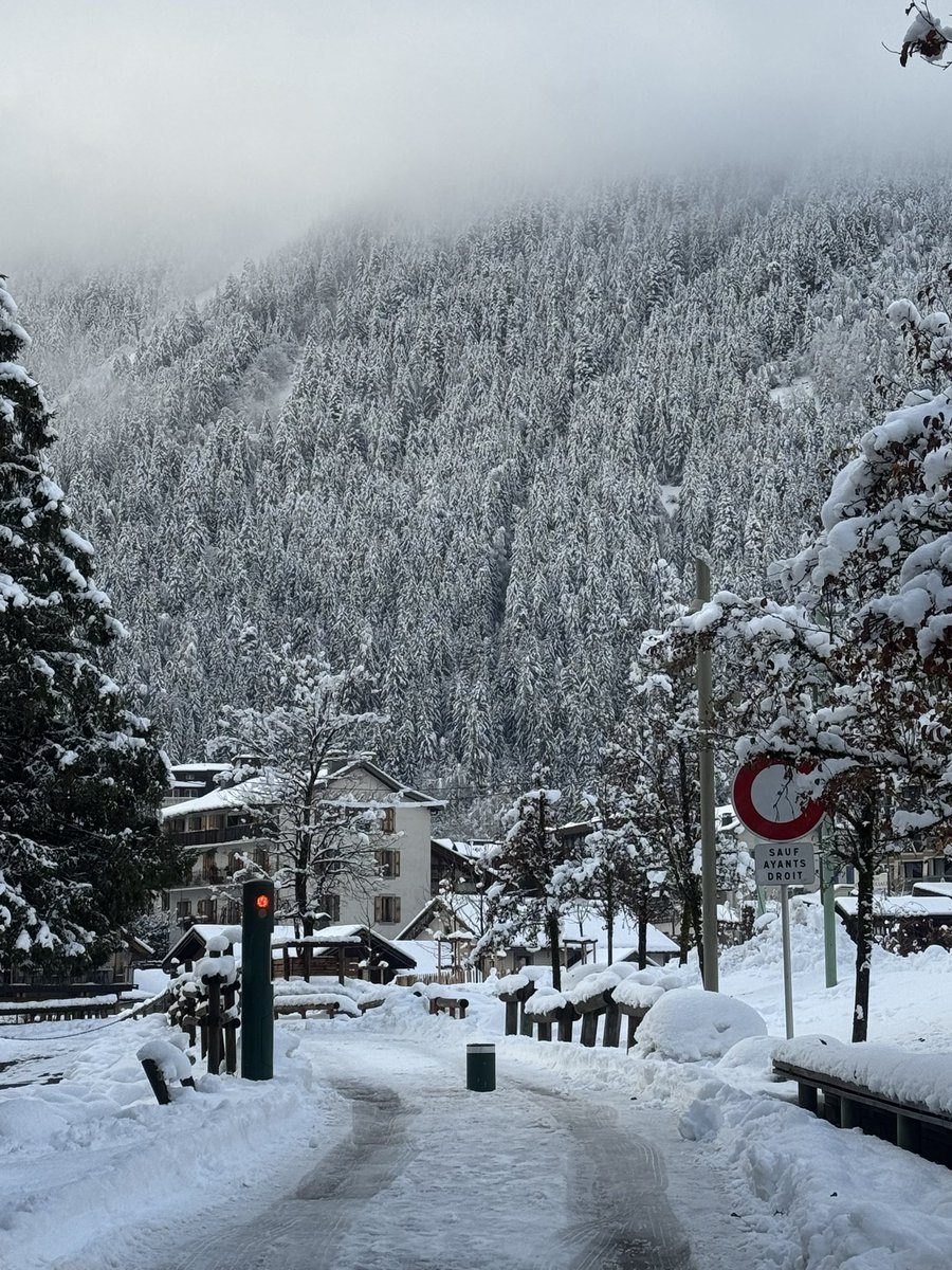 snowy days &amp; soft moments 🤍