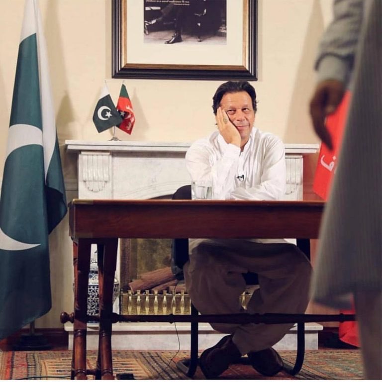 ill_informedM's tweet photo. Pak is perhaps the only country where the more you sacrifice for your nation, the more brutally you’re punished. A man who gave up everything for this country, even time with his own children is now kept in complete solitary confinement, denied the basic right to meet his family. https://t.co/UtcNjv52X2