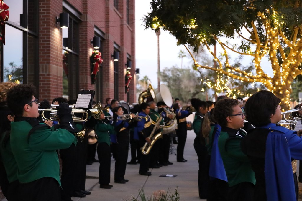 BuckeyeUnionHSD's tweet photo. 🎄 Our BUHSD band students from Buckeye Union &amp; Youngker High kicked off the City of Buckeye Council Award Celebration this past Tuesday! 🎶

#BUHSD201 #BUHSDBand #CommunityCelebration #BuckeyeAZ #BUHSHawks #BuckeyeUnion #HawkPride #YHSRoughriders #Youngker #theYoungkerWay https://t.co/GDJXNQvzXp