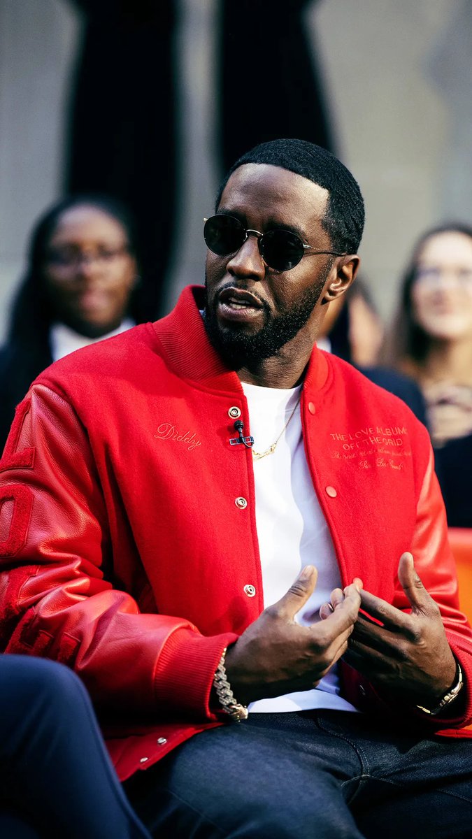 LorenLorosa's tweet image. I spoke with Wayne Barrow..who Worked with Biggies mom Ms Wallace in managing Biggies estate .. he was also a really close friend of Biggies…

On the 50 cent x Diddy Netflix doc— 

He made it clear he wanted to speak On behalf of ms Voletta Wallace not the estate and he says   —…