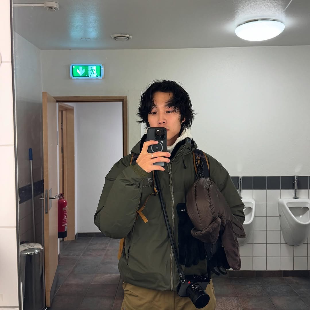 wonjoog's tweet image. Adventure mode: activated.