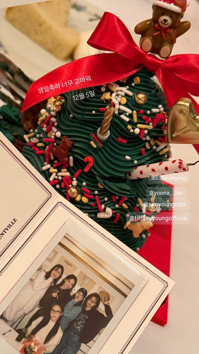 Sunny from Yuri Instagram Story 

yulyulk:

생일축하 너무 고마워
12월 5일

@/515sunnyday
@/yoona__lim
@/sooyoungchoi
@/tiffanyyoungofficial