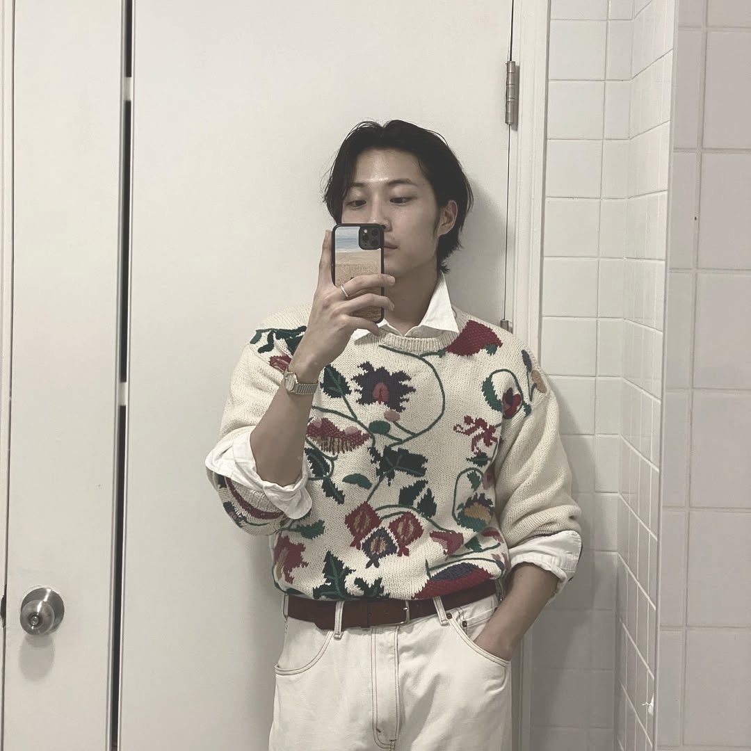 wonjoog's tweet image. Bold patterns meet classic style.