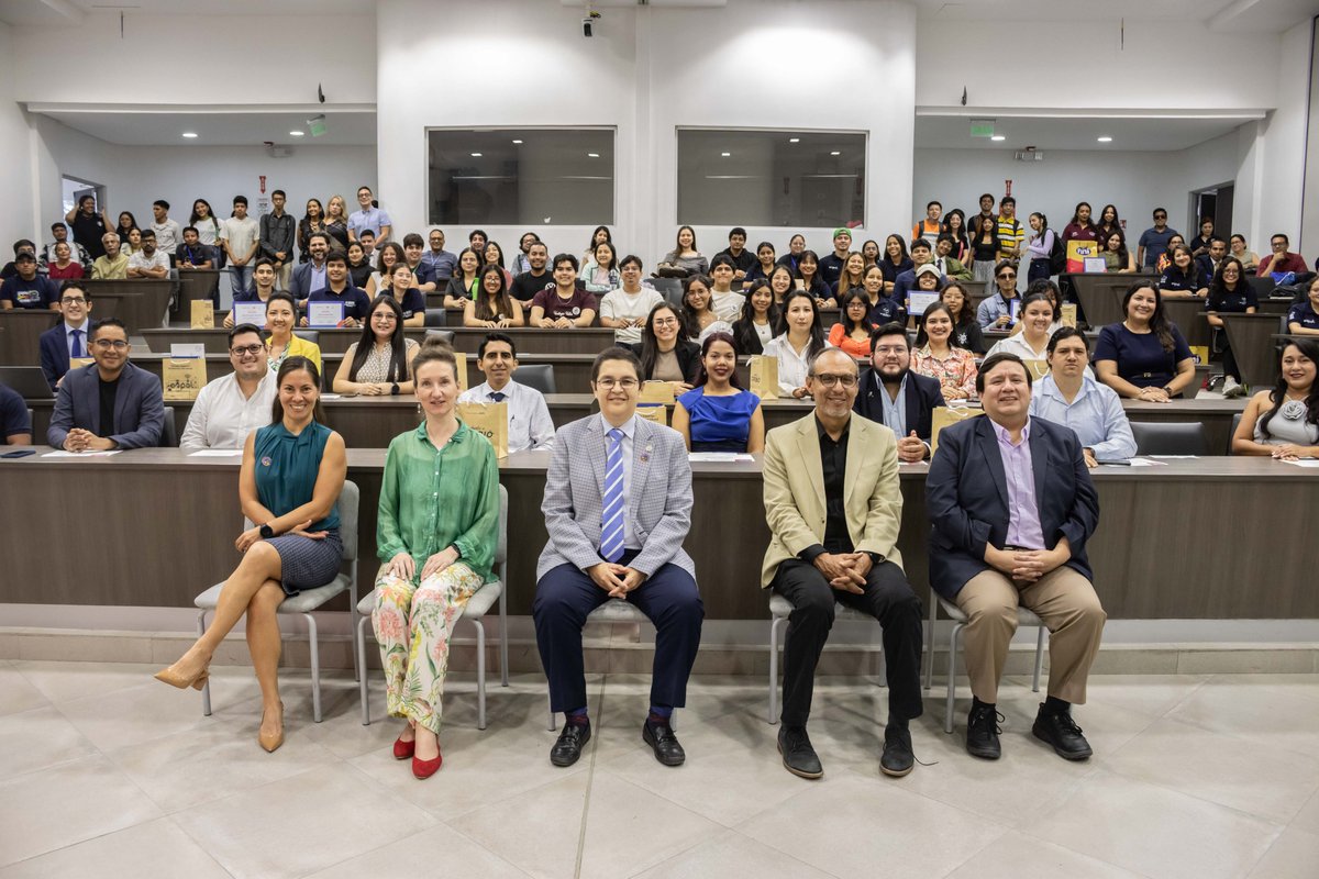 espol's tweet photo. Para cerrar la Semana de la Innovación (#i3Week), los i3Awards reconocieron la creatividad y la excelencia de nuestra comunidad politécnica.
Conoce más: https://t.co/TVM8HSTEId https://t.co/IewMXW5CGs