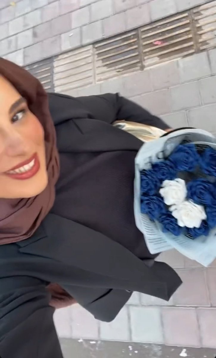 firdevssky's tweet photo. Seni aralıksız seviyorum çiçeği mi 😍 https://t.co/JWoUGyKRJc