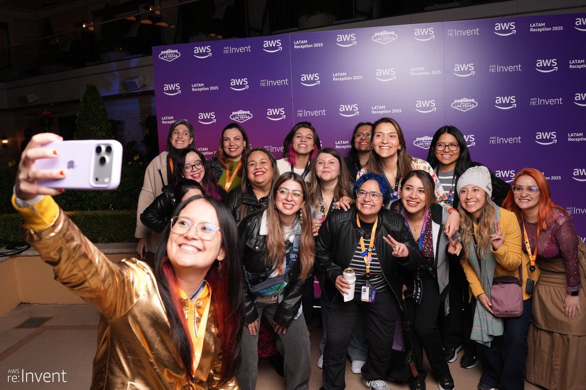 Carolina Herrera Monteza tweet media