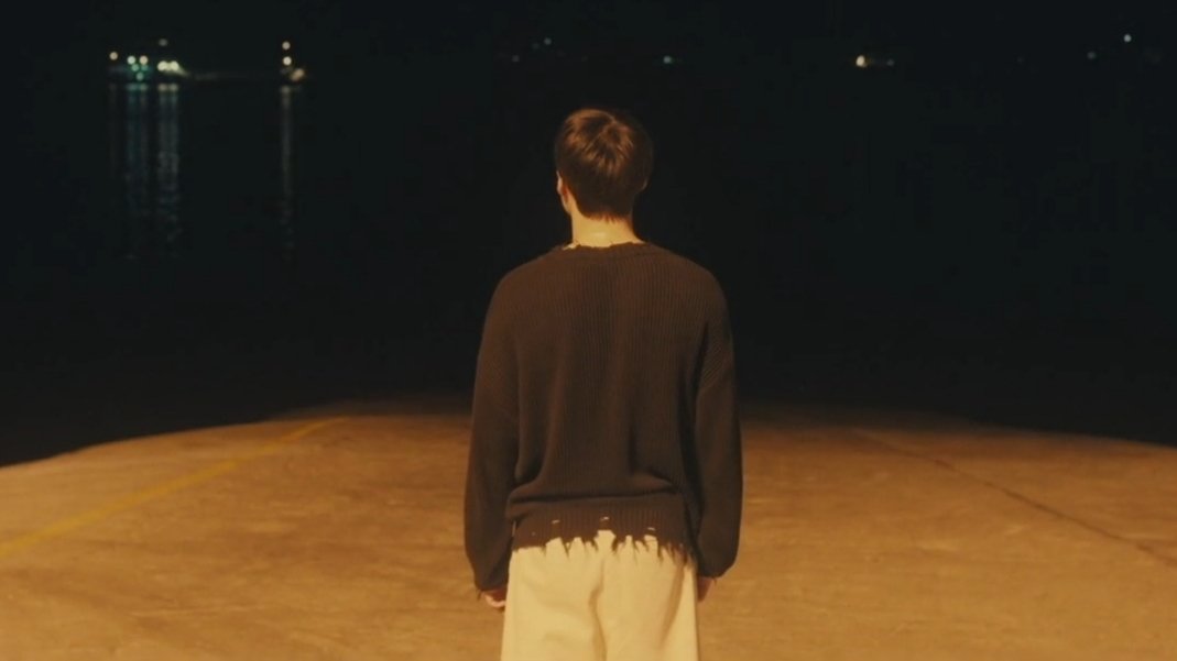 jooonyiie's tweet image. jihyeok is literally dy¡ng inside wrestling his inner demons every day coz he genuinely thinks this love is forbidden, doomed &amp;amp; something he should be ashamed &amp;amp; guilty of wanting. this is yearning ULTRA PRO MAX.

#DynamiteKiss #DynamiteKissEp8