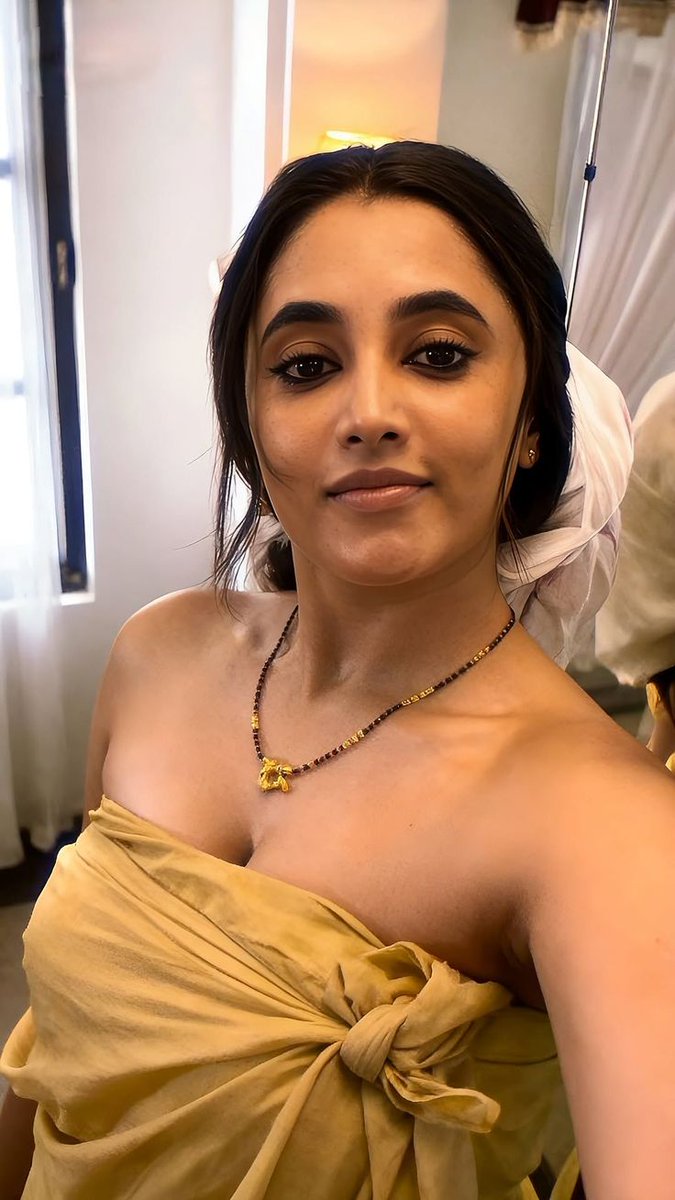 aarika_20's tweet photo. Good night 🥵pam🍈
#priyankhamohan https://t.co/3VZuHEYISC